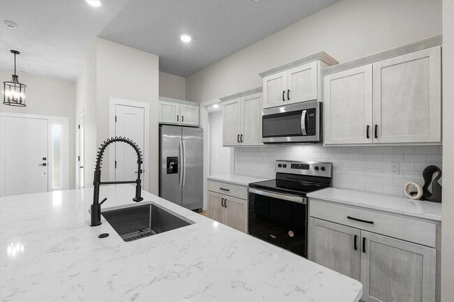 Building Photo - 2713 Misty Flower Dr