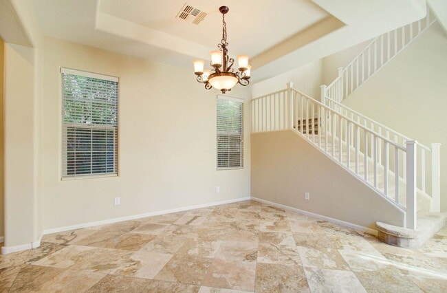 Building Photo - 9427 E Trailside View