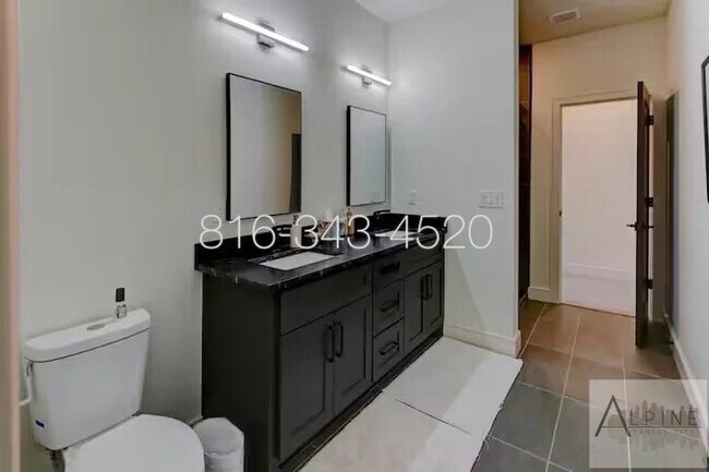 Building Photo - Fully Furnished Short or Mid Term Rental