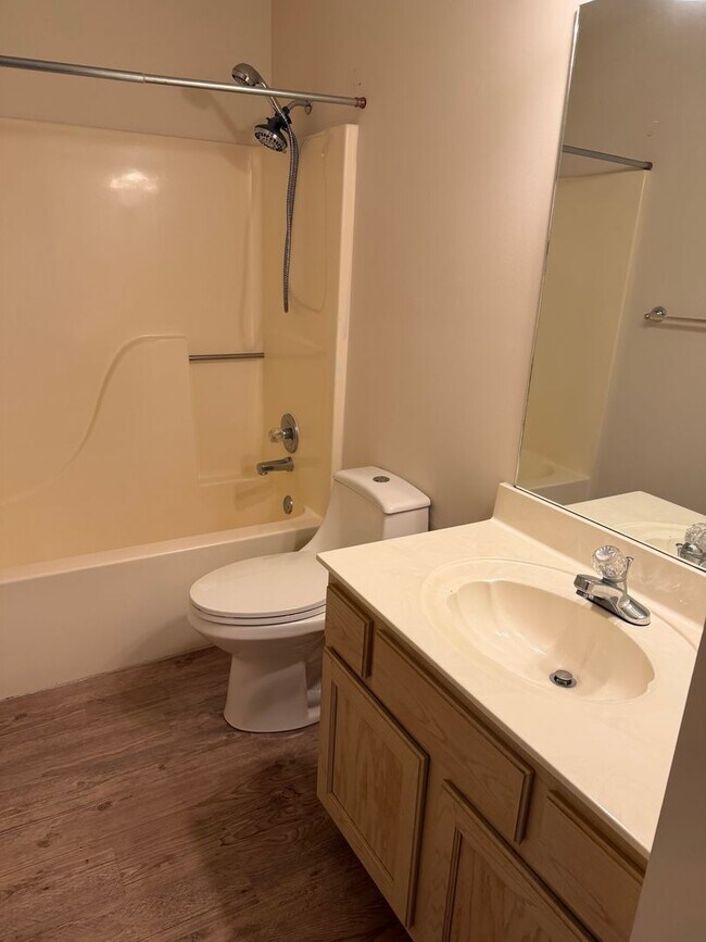 Building Photo - 3 BR/2BA | Newly Renovated Single Family Home |Attached garage  | Fenced  backyard | In Cordova!