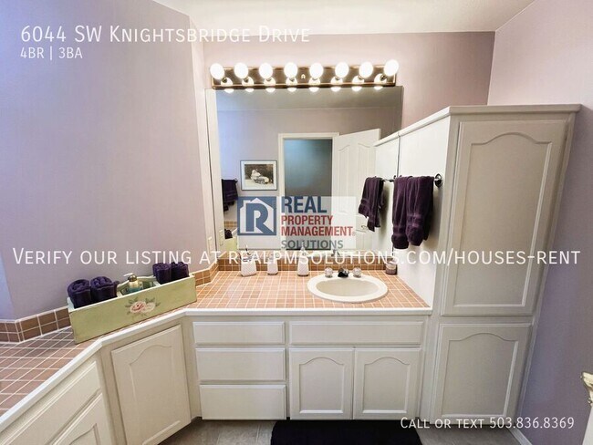 Building Photo - 6044 SW Knightsbridge Dr