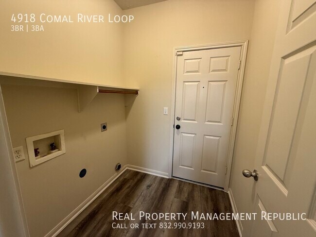 Building Photo - 4918 Comal River Loop
