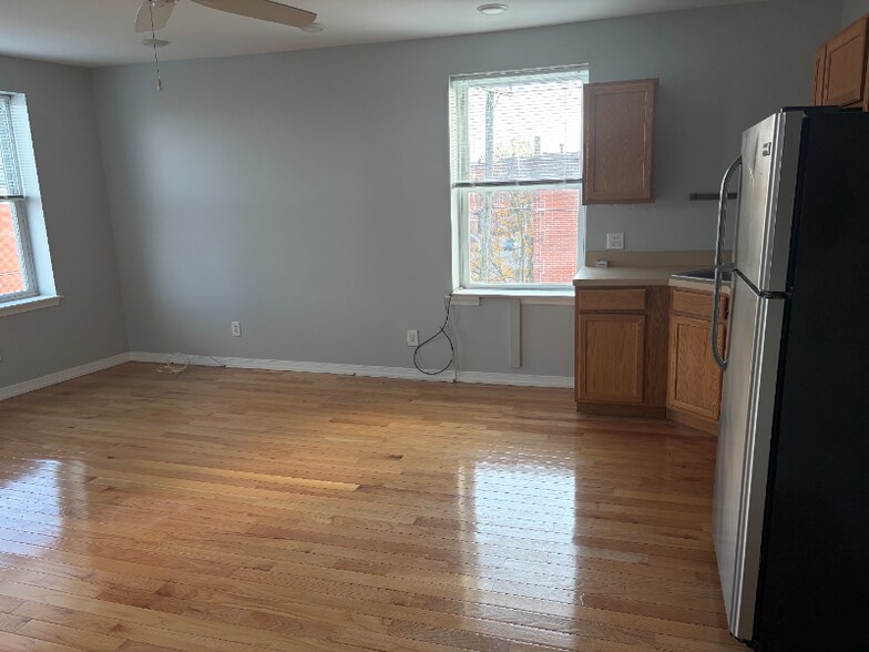 Building Photo - 1410 E Moyamensing Ave