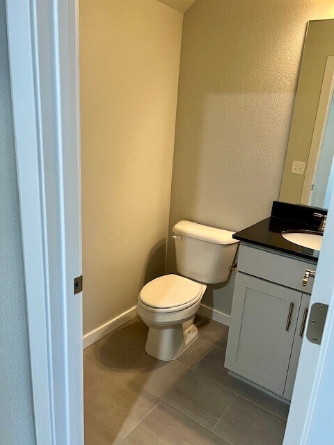 Building Photo - 303 Pennington Ave