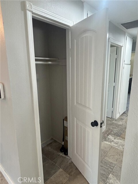 Building Photo - 808 Orchard Dr