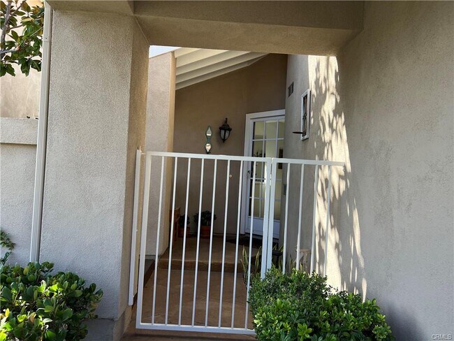 Building Photo - 33636 Sundown Ct