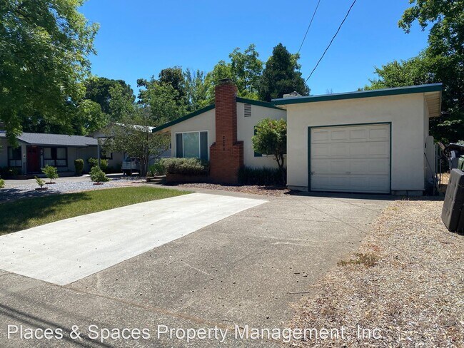 Primary Photo - 3 br, 1 bath House - 2248 Park Marina