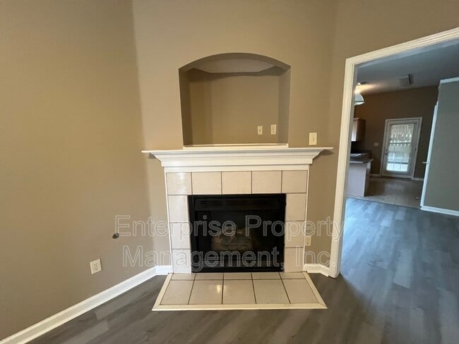 Building Photo - 6814 Mikayla Ln