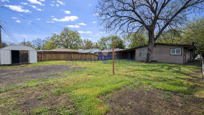 Building Photo - Large Spacious Home in Caldwell!