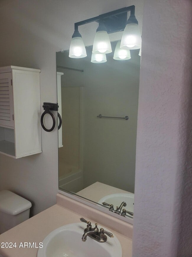 Building Photo - 10518 W Foothill Dr