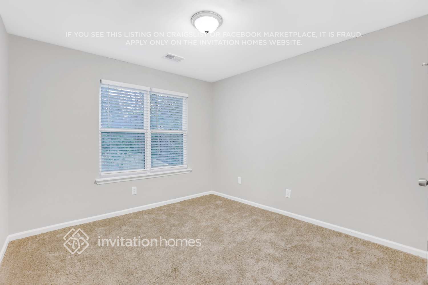 Building Photo - 5120 N Woodbridge Trail