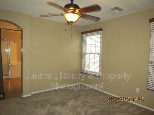 Building Photo - 2626 S Key Biscayne Dr