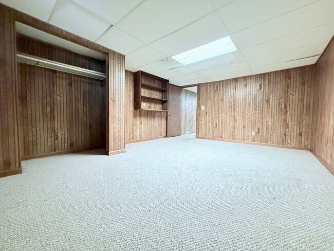 Building Photo - 3-Bed House in Waterloo