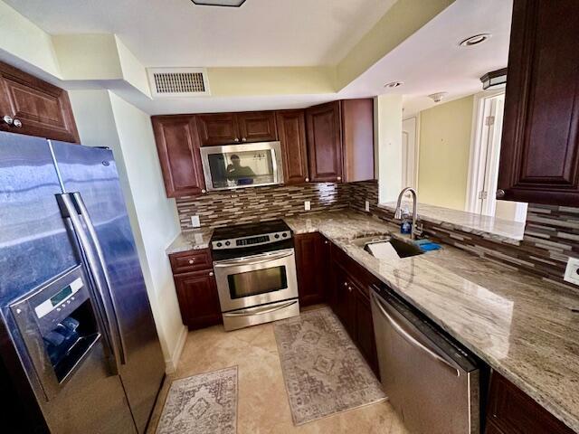 Building Photo - 1 Las Olas Cir
