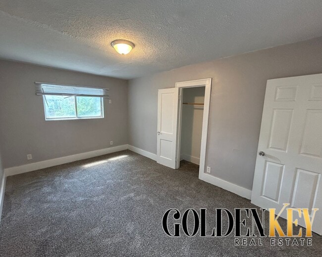 Building Photo - 15745 Cherrylawn St