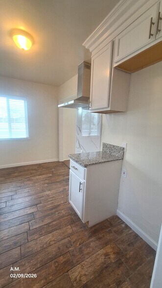 Building Photo - 4003 W 163rd St