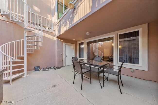Building Photo - 5691 Deer Creek Falls Ct