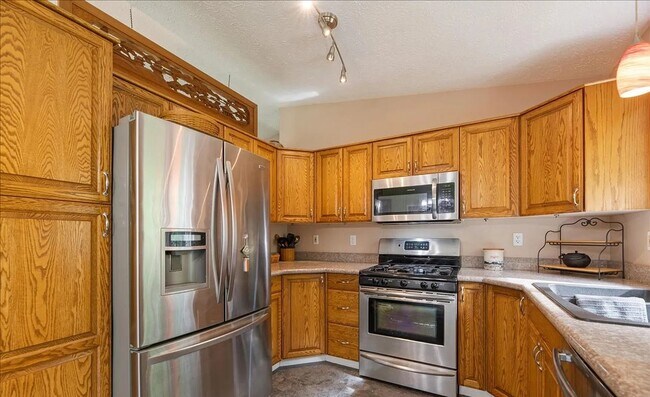 Building Photo - 4040 N Bull Moose Dr