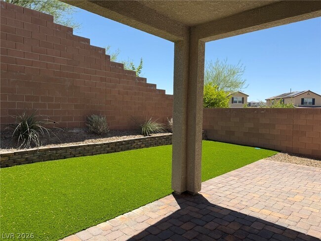 Building Photo - 3025 Gravino Ave