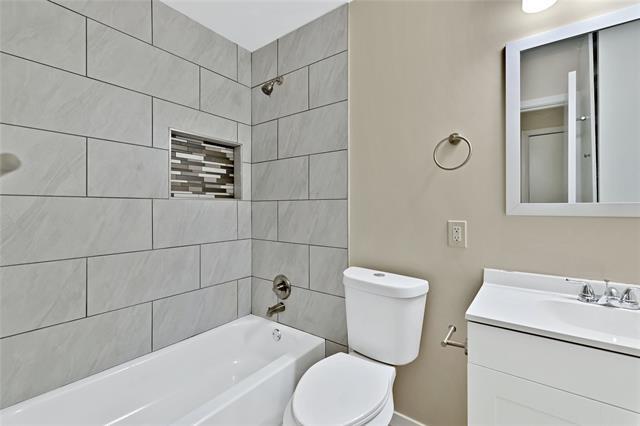 Building Photo - 4014 Sun Valley Dr