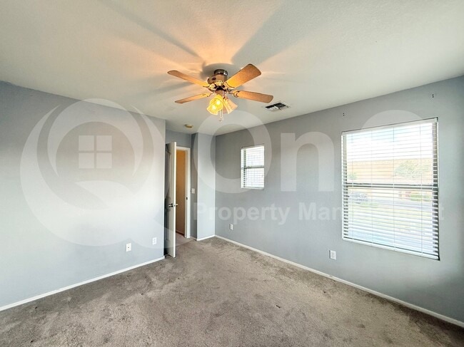 Building Photo - 8530 E Kiva Ave