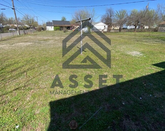 Building Photo - 2 Bedroom Rent to Own!!