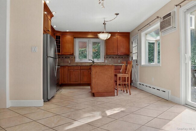 Building Photo - 80 Pines Bridge Rd