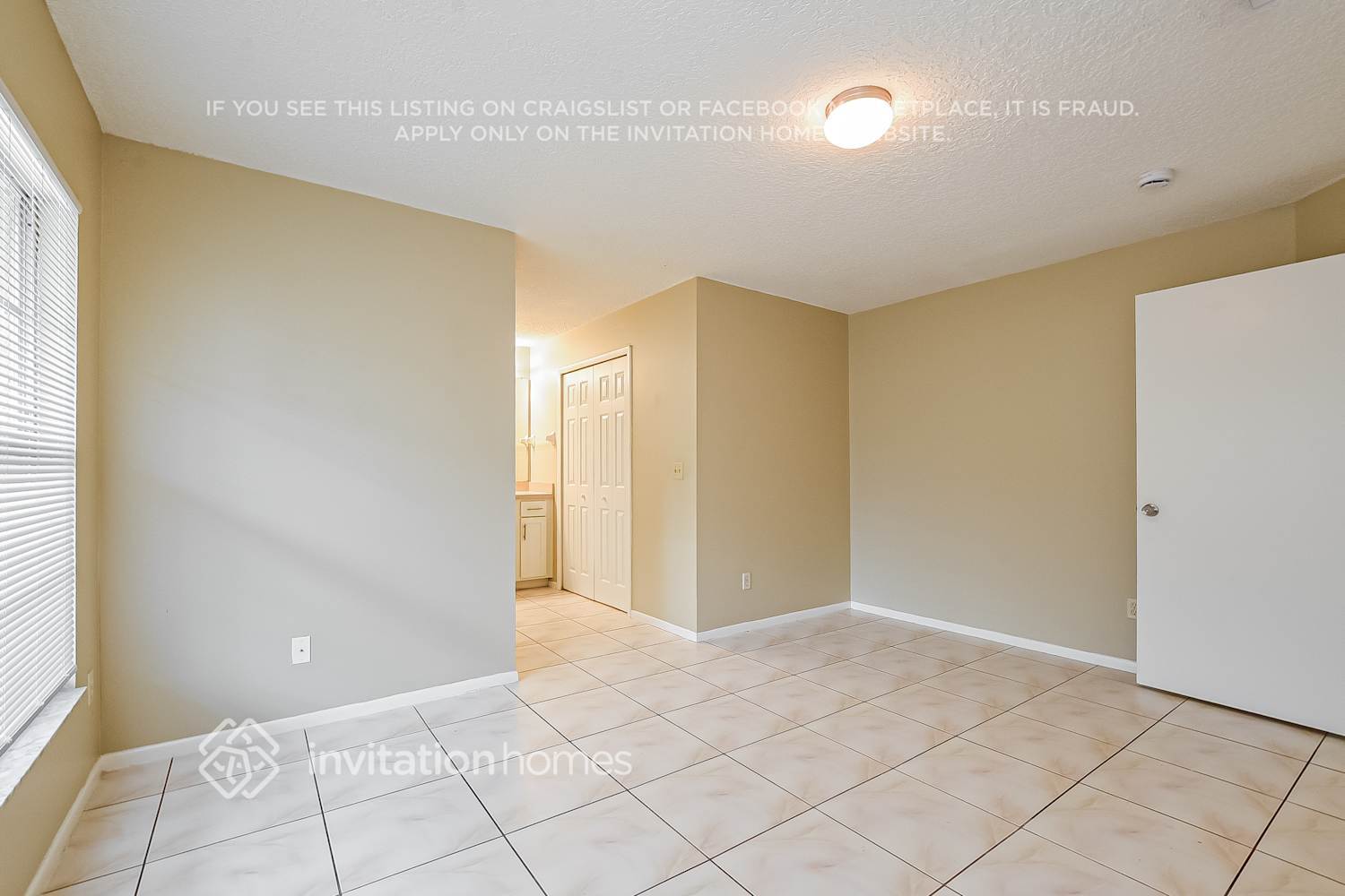Building Photo - 2821 Saffron Dr