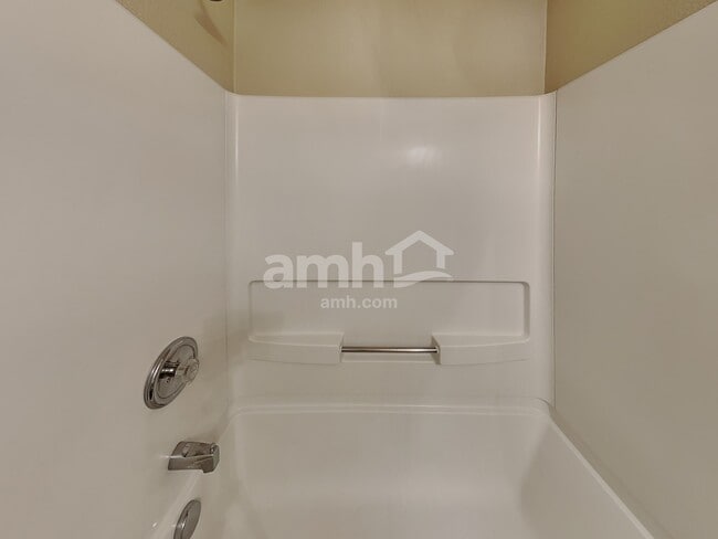 Building Photo - 12925 Old Glory Dr