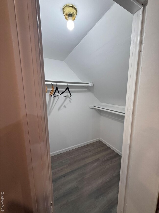Building Photo - 1158 Laidlaw Ave