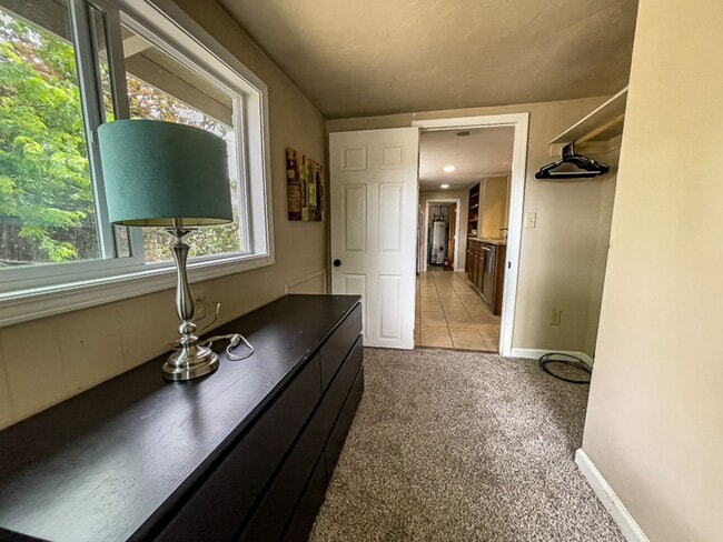 Building Photo - Arnold House