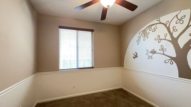 Building Photo - Cozy and Spacious Home in Elk Grove