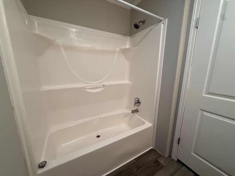 Building Photo - 11714 Cascade Cir