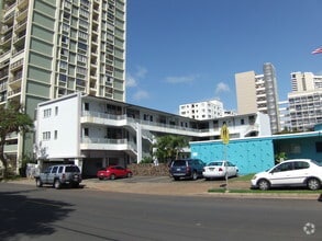Building Photo - 516 Kamoku St
