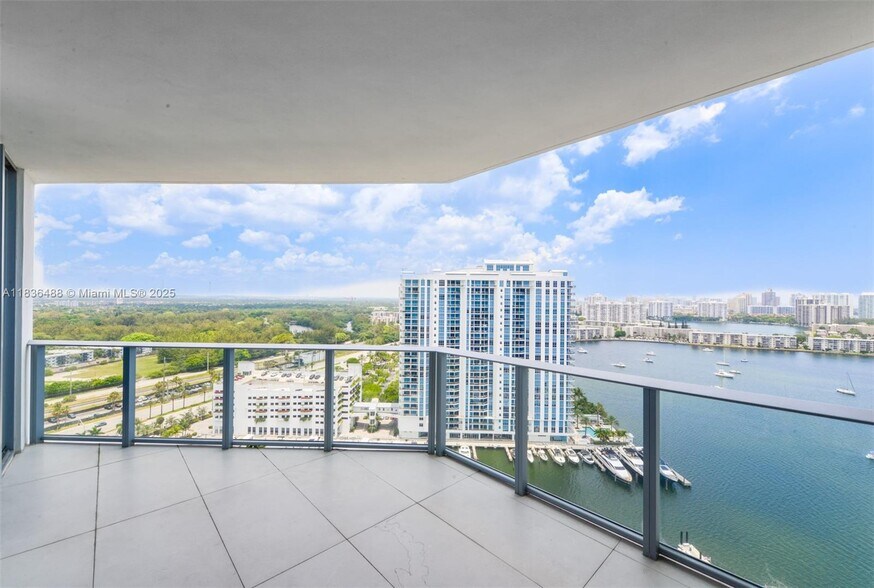 Building Photo - 17111 Biscayne Blvd