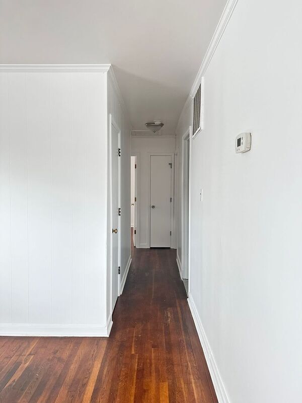 Building Photo - 1270 Peach Tree Dr