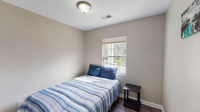 Building Photo - Thomasville Heights Home