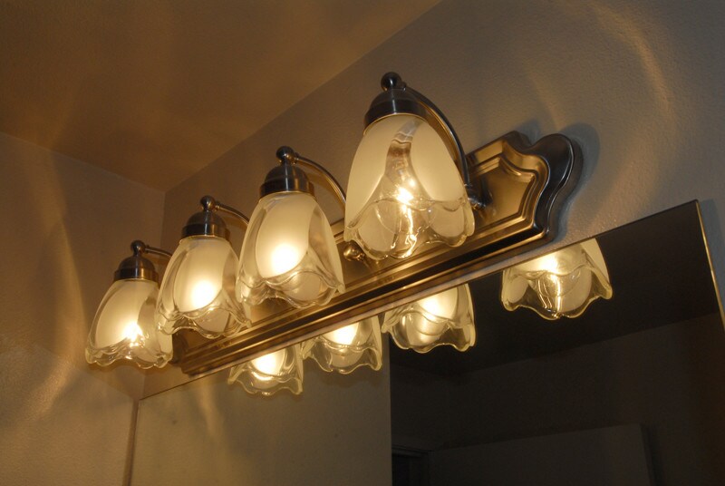 Bathroom Lights - 3919 Whitman Ave N