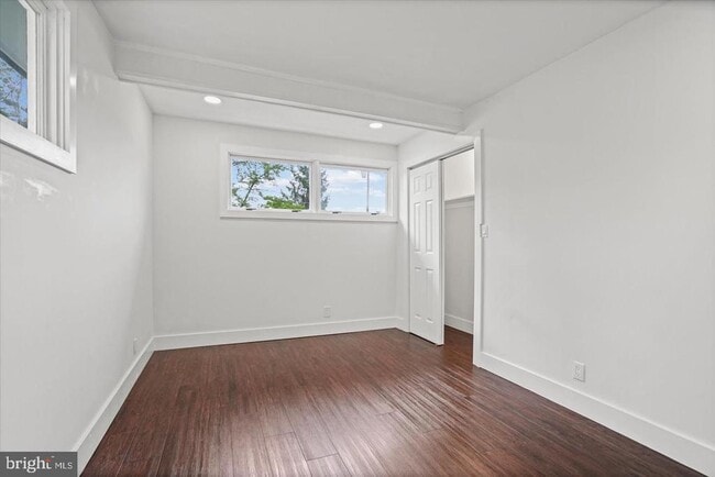 Building Photo - 750 Tydings Rd
