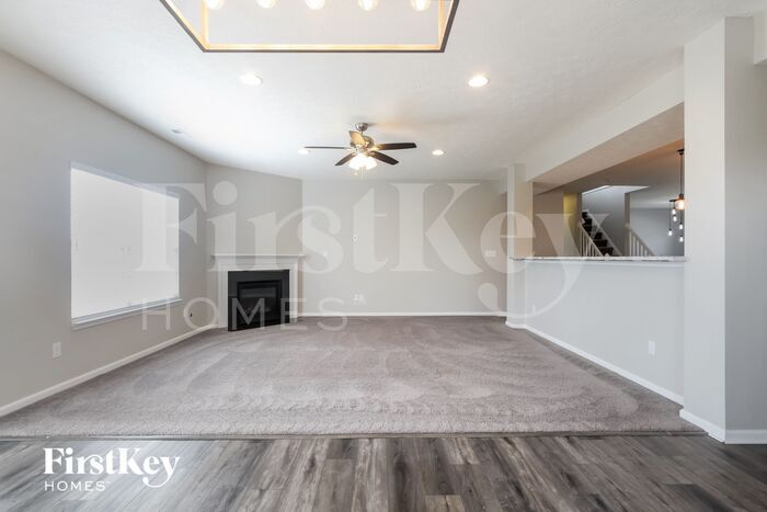 Building Photo - 380 Thunderwood Dr