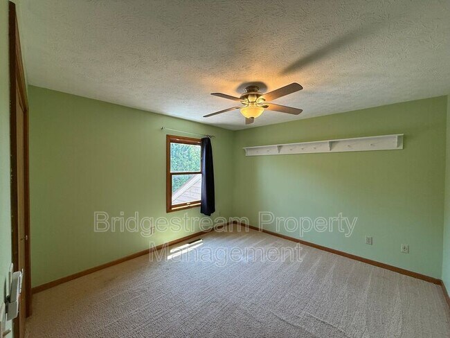 Building Photo - 2627 Gentle Wind Point