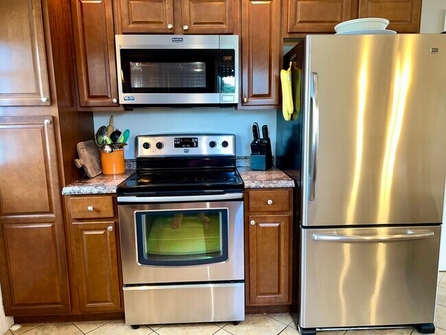 Building Photo - 20 Lowell St