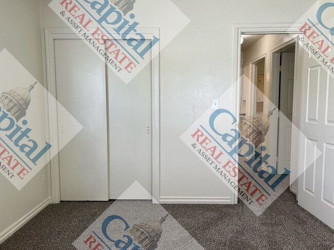 Building Photo - Home Sweet Home- Move In Special!!!!