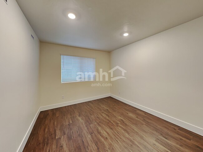 Building Photo - 6481 E Paseo Baranda