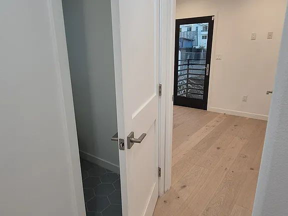 Building Photo - NO MIN CREDIT SCORE REQUIRED, BK OKAY, PAST EVICTION OKAY!, BACKGROUND FRIENDLY. Apply at "The Re...