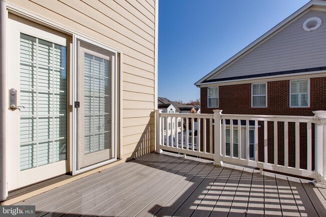 Building Photo - 7757 Crystal Brook Way