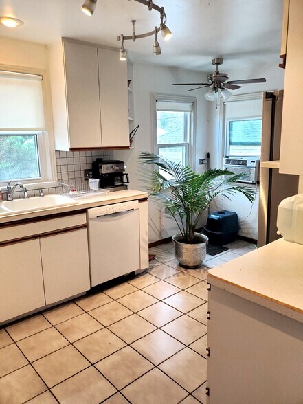 Building Photo - 3757 S. Acoma St.