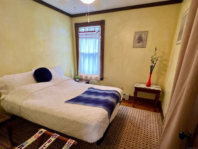 Building Photo - 39 Pearl St