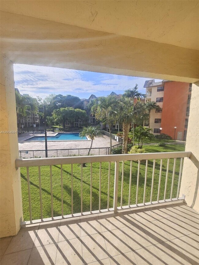 Building Photo - 8160 Geneva Ct