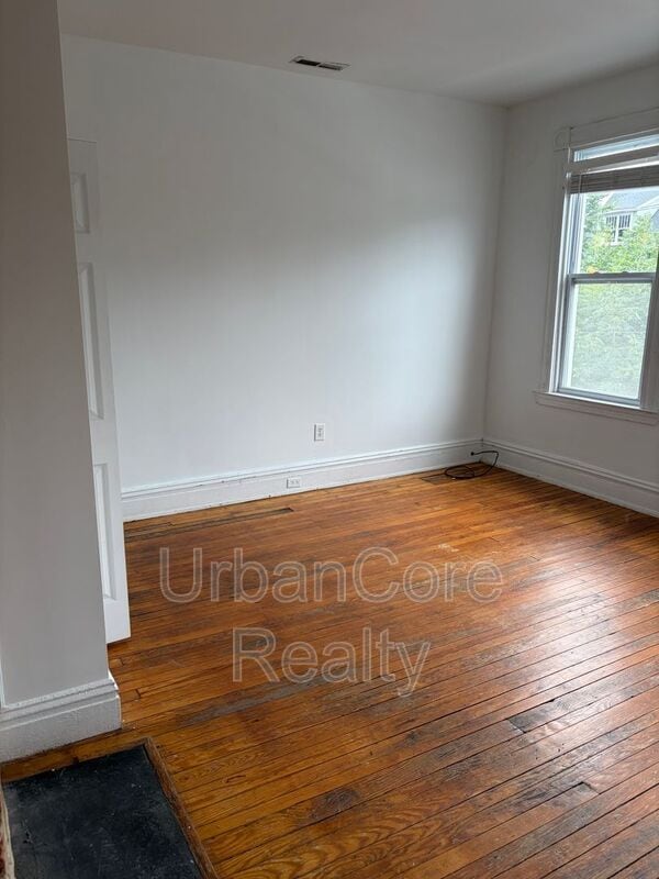 Building Photo - 621 N 31st St